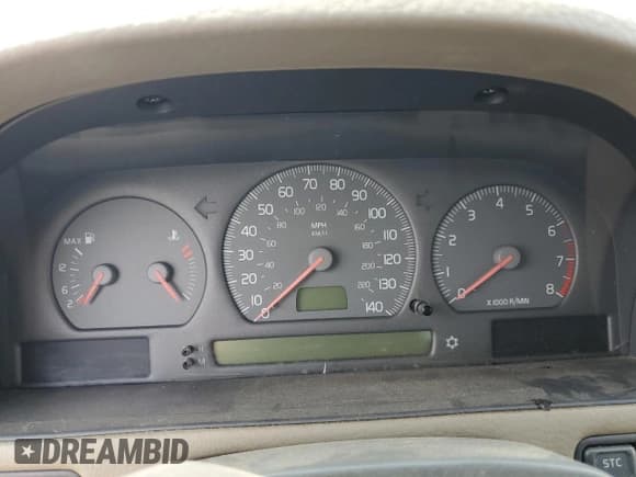 ✅ 1999 Volvo V70 • VIN: YV1LW56D5X2616580 • Лот: 70542835. Опубликован ранее на Copart с пробегом Не указан. Бесплатный доступ к архиву аукционных продаж из США и подробный отчёт об истории автомобиля на DreamBid. Изображение 9.