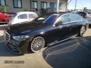 ✅ 2022 Mercedes-Benz S 500 • VIN: W1K6G6DB6NA086572 • Lot: 67462832. Wystawiony na Copart z przebiegiem 8 829 mil. Bezpłatny archiwum sprzedaży aukcyjnych z USA i szczegółowy raport historii pojazdu na DreamBid. Zdjęcie 1.