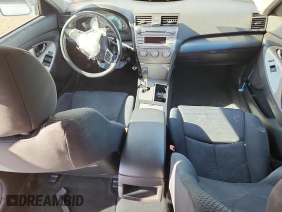 ✅ 2010 Toyota Camry • VIN: 4T1BF3EK6AU570884 • Лот: 92253785. Опубликован ранее на Copart с пробегом Не указан. Бесплатный доступ к архиву аукционных продаж из США и подробный отчёт об истории автомобиля на DreamBid. Изображение 8.