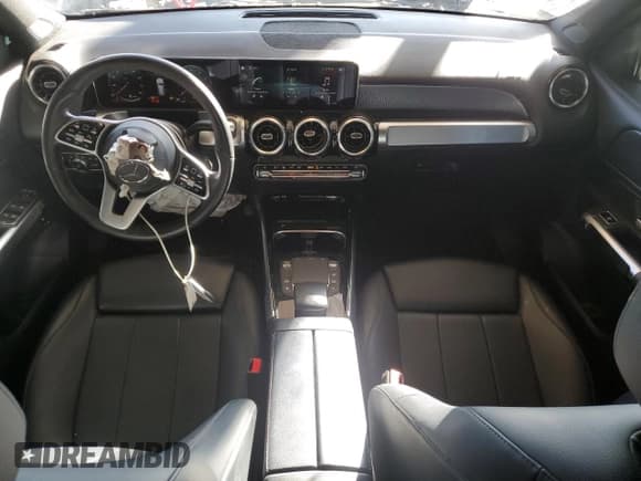 ✅ 2021 Mercedes-Benz GLB 250 • VIN: W1N4M4HB2MW105086 • Лот: 82472765. Опубликован ранее на Copart с пробегом 45 238 миль. Бесплатный доступ к архиву аукционных продаж из США и подробный отчёт об истории автомобиля на DreamBid. Изображение 8.