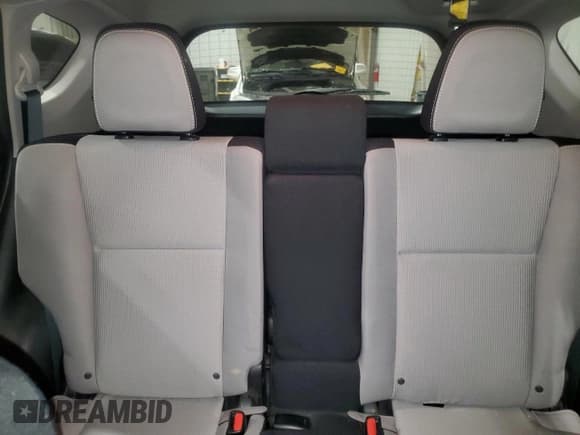 ✅ 2016 Toyota RAV4 XLE • VIN: 2T3RFREV4GW499938 • Lot: 92727755. Listed on Copart with 107,369 mi. Free auction sales archive from the USA and detailed vehicle history report at DreamBid. Image 10.