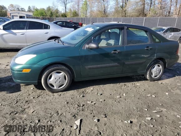 ✅ 2001 Ford Focus LX • VIN: 1FAFP33P91W363918 • Lot: 52200585. Listed on Copart with 162,988 mi. Free auction sales archive from the USA and detailed vehicle history report at DreamBid. Image 1.