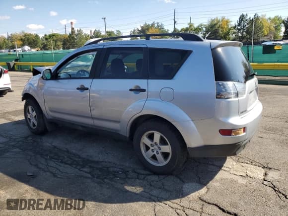 ✅ 2007 Mitsubishi Outlander LS • VIN: JA4MT31X17Z011238 • Lot: 81832635. Listed on Copart with 193,810 mi. Free auction sales archive from the USA and detailed vehicle history report at DreamBid. Image 2.