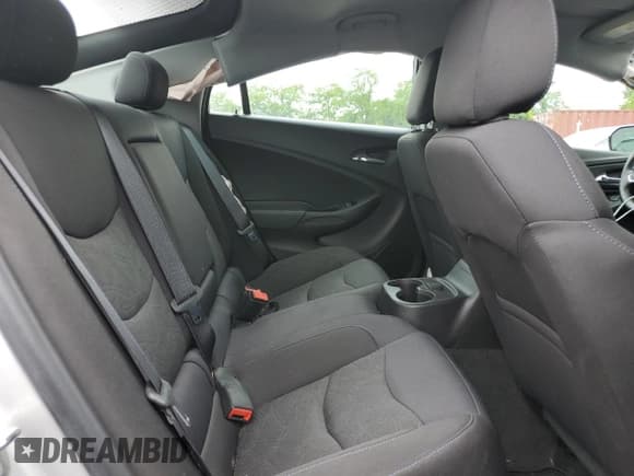 ✅ 2018 Chevrolet Volt LT • VIN: 1G1RC6S53JU145045 • Lot: 55573934. Wystawiony na Copart z przebiegiem 35 799 mil. Bezpłatny archiwum sprzedaży aukcyjnych z USA i szczegółowy raport historii pojazdu na DreamBid. Zdjęcie 10.