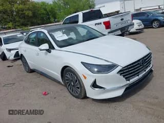 ✅ 2021 Hyundai Sonata Limited • VIN: KMHL54JJ9MA021194 • Lot: 41928032. Listed on IAAI with 28,131 mi. Free auction sales archive from the USA and detailed vehicle history report at DreamBid. Image 1.