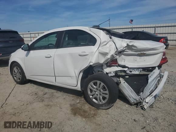 2020 Chevrolet Sonic LS с VIN 1G1JB5SB9L4100341, выставлен на аукционе Copart как лот 48777715 с пробегом 70 955 миль миль и На запчасти • Non repairable. История ставок и продаж доступна на DreamBid. Изображение 2.