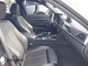 ✅ 2017 BMW 3 Series 340i • VIN: WBA8B3G35HNU35851 • Лот: 42740860. Опубликован ранее на IAAI с пробегом 56 277 миль. Бесплатный доступ к архиву аукционных продаж из США и подробный отчёт об истории автомобиля на DreamBid. Изображение 5.