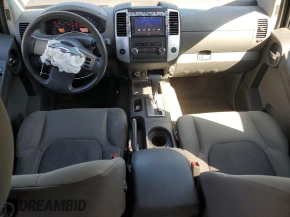 ✅ 2011 Nissan Xterra S • VIN: 5N1AN0NW3BC519284 • Lot: 84054735. Wystawiony na Copart z przebiegiem 190 444 mil. Bezpłatny archiwum sprzedaży aukcyjnych z USA i szczegółowy raport historii pojazdu na DreamBid. Zdjęcie 8.