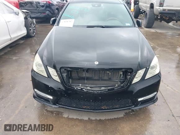 ✅ 2013 Mercedes-Benz E 350 Luxury • VIN: WDDHF5KB2DA764158 • Lot: 42898282. Wystawiony na IAAI z przebiegiem 130 537 mil. Bezpłatny archiwum sprzedaży aukcyjnych z USA i szczegółowy raport historii pojazdu na DreamBid. Zdjęcie 6.