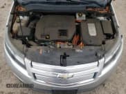 ✅ 2013 Chevrolet Volt • VIN: 1G1RE6E44DU101525 • Lot: 73456004. Wystawiony na Copart z przebiegiem 97 553 mil. Bezpłatny archiwum sprzedaży aukcyjnych z USA i szczegółowy raport historii pojazdu na DreamBid. Zdjęcie 12.