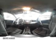 ✅ 2015 Toyota RAV4 LE • VIN: JTMBFREV4FD172517 • Лот: 85344055. Опубликован ранее на Copart с пробегом 53 279 миль. Бесплатный доступ к архиву аукционных продаж из США и подробный отчёт об истории автомобиля на DreamBid. Изображение 16.