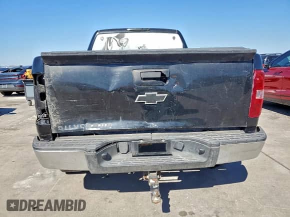 2009 Chevrolet Silverado 1500 LS z VIN 2GCEC19C491117064, wystawiony jako Copart lot #90072525 z przebiegiem 142 291 mil mil oraz Czysty tytuł • Clean title. Historia ofert i sprzedaży dostępna na DreamBid. Obrazek 6.