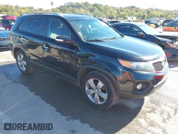 ✅ 2012 Kia Sorento EX • VIN: 5XYKU3A67CG293928 • Lot: 43572106. Wystawiony na IAAI z przebiegiem 229 970 mil. Bezpłatny archiwum sprzedaży aukcyjnych z USA i szczegółowy raport historii pojazdu na DreamBid. Zdjęcie 1.
