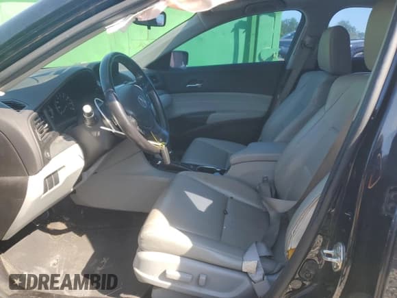 ✅ 2017 Acura ILX • VIN: 19UDE2F30HA006257 • Lot: 57818645. Listed on Copart with 83,050 mi. Free auction sales archive from the USA and detailed vehicle history report at DreamBid. Image 7.