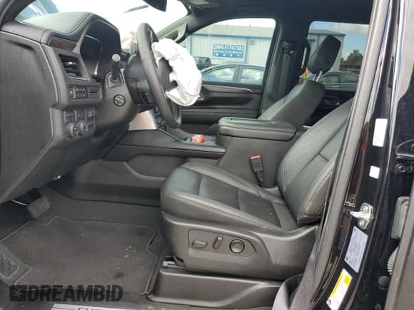 ✅ 2024 Chevrolet Tahoe Z71 • VIN: 1GNSKPKD8RR372049 • Lot: 90661735. Listed on Copart with 11,892 mi. Free auction sales archive from the USA and detailed vehicle history report at DreamBid. Image 7.