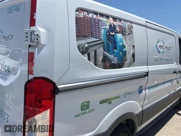 ✅ 2018 Ford Transit • VIN: 1FTYE1YM3JKA48485 • Lot: 42414956. Listed on IAAI with 133,284 mi. Free auction sales archive from the USA and detailed vehicle history report at DreamBid. Image 1.