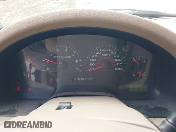 ✅ 2005 Ford F-150 XLT • VIN: 1FTPW12525FB55813 • Lot: 42062633. Listed on IAAI with 145,923 mi. Free auction sales archive from the USA and detailed vehicle history report at DreamBid. Image 7.