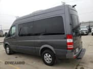 ✅ 2014 Mercedes-Benz Sprinter Passenger • VIN: WDZPE7CC8E5834266 • Лот: 86513834. Опубликован ранее на Copart с пробегом 125 433 миль. Бесплатный доступ к архиву аукционных продаж из США и подробный отчёт об истории автомобиля на DreamBid. Изображение 2.