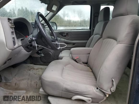 ✅ 2003 Chevrolet S-10 • VIN: 1GCDT19X538228340 • Лот: 47692355. Опубликован ранее на Copart с пробегом 121 707 миль. Бесплатный доступ к архиву аукционных продаж из США и подробный отчёт об истории автомобиля на DreamBid. Изображение 7.