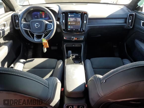 ✅ 2023 Volvo XC40 Plus • VIN: YV4ED3UWXP2969732 • Lot: 82196765. Listed on Copart with 28,035 mi. Free auction sales archive from the USA and detailed vehicle history report at DreamBid. Image 8.