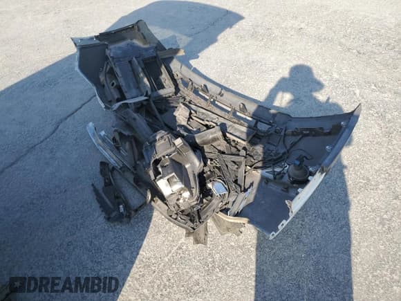 ✅ 2018 GMC Acadia SLT • VIN: 1GKKNMLA7JZ240038 • Лот: 81149395. Опубликован ранее на Copart с пробегом 165 704 миль. Бесплатный доступ к архиву аукционных продаж из США и подробный отчёт об истории автомобиля на DreamBid. Изображение 13.