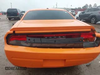 ✅ 2012 Dodge Challenger R/T Classic • VIN: 2C3CDYBT3CH117213 • Lot: 41241299. Wystawiony na IAAI z przebiegiem 125 730 mil. Bezpłatny archiwum sprzedaży aukcyjnych z USA i szczegółowy raport historii pojazdu na DreamBid. Zdjęcie 6.