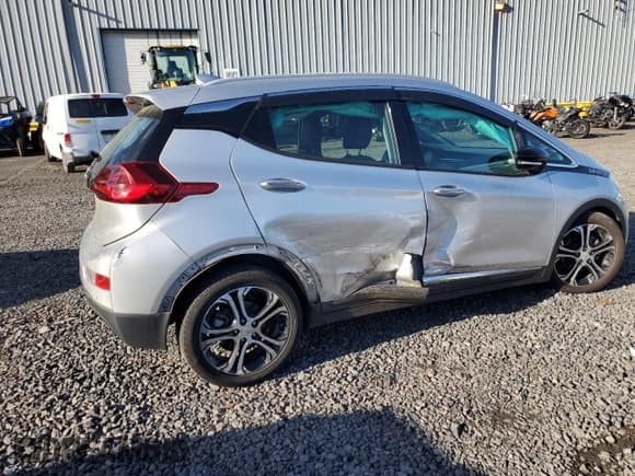 ✅ 2017 Chevrolet Bolt EV Premier • VIN: 1G1FX6S05H4166727 • Lot: 73258024. Wystawiony na Copart z przebiegiem 97 965 mil. Bezpłatny archiwum sprzedaży aukcyjnych z USA i szczegółowy raport historii pojazdu na DreamBid. Zdjęcie 3.