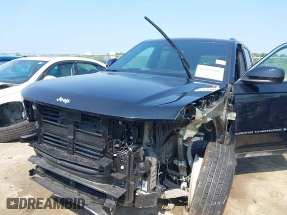 ✅ 2025 Jeep Grand Cherokee Altitude X • VIN: 1C4RJHAG9SC268299 • Лот: 42475401. Опубликован ранее на IAAI с пробегом 2 649 миль. Бесплатный доступ к архиву аукционных продаж из США и подробный отчёт об истории автомобиля на DreamBid. Изображение 6.