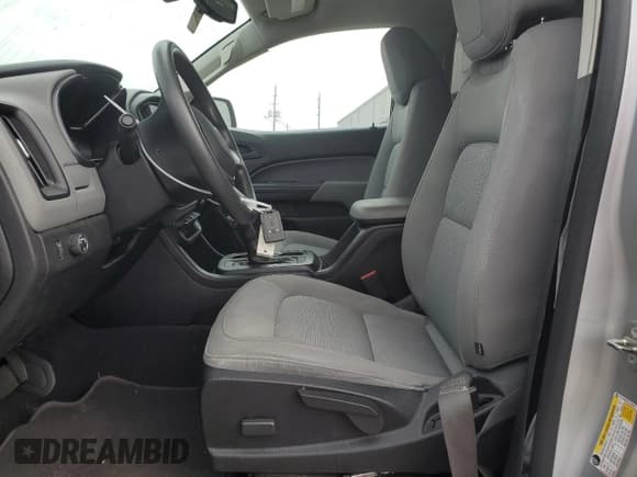 ✅ 2019 Chevrolet Colorado 2WD Work Truck • VIN: 1GCGSBEN1K1350825 • Лот: 87717925. Опубликован ранее на Copart с пробегом 67 314 миль. Бесплатный доступ к архиву аукционных продаж из США и подробный отчёт об истории автомобиля на DreamBid. Изображение 7.