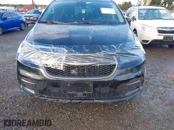 ✅ 2023 Chrysler Pacifica Hybrid Touring L • VIN: 2C4RC1L71PR589069 • Lot: 43541878. Listed on IAAI with 79,343 mi. Free auction sales archive from the USA and detailed vehicle history report at DreamBid. Image 21.