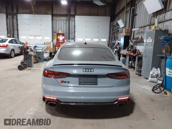 ✅ 2019 Audi RS 5 Sportback • VIN: WUABWCF59KA900990 • Lot: 43105092. Listed on IAAI with 71,658 mi. Free auction sales archive from the USA and detailed vehicle history report at DreamBid. Image 16.