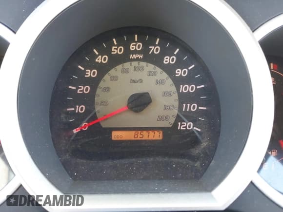 ✅ 2005 Toyota Tacoma • VIN: 5TEMU52N25Z144684 • Lot: 41621966. Listed on IAAI with 85,777 mi. Free auction sales archive from the USA and detailed vehicle history report at DreamBid. Image 7.