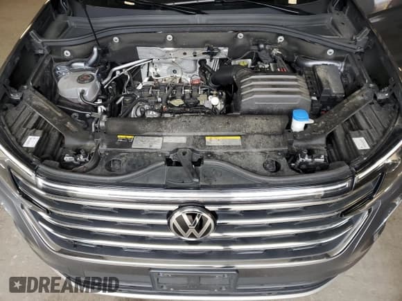 ✅ 2024 Volkswagen Atlas SE • VIN: 1V2KR2CA5RC502446 • Lot: 69026025. Listed on Copart with 34,946 mi. Free auction sales archive from the USA and detailed vehicle history report at DreamBid. Image 12.