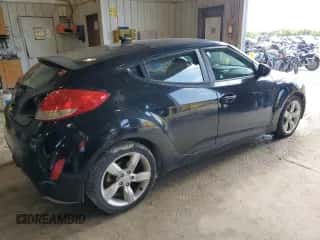 2014 Hyundai Veloster z VIN KMHTC6AD1EU185924, wystawiony jako Copart lot #67472874 z przebiegiem 161 871 mil mil oraz Czysty tytuł • Clean title. Historia ofert i sprzedaży dostępna na DreamBid. Obrazek 3.