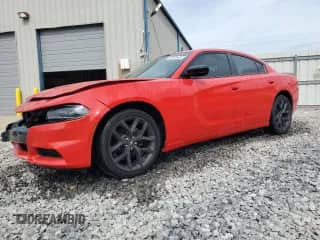 2020 Dodge Charger SXT z VIN 2C3CDXBG3LH193026, wystawiony jako Copart lot #86550285 z przebiegiem 154 672 mil mil oraz Czysty tytuł • Clean title. Historia ofert i sprzedaży dostępna na DreamBid. Obrazek 1.