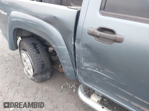 ✅ 2006 GMC Canyon SLE2 • VIN: 1GTDS136668219301 • Лот: 41622641. Опубликован ранее на IAAI с пробегом 270 483 миль. Бесплатный доступ к архиву аукционных продаж из США и подробный отчёт об истории автомобиля на DreamBid. Изображение 6.