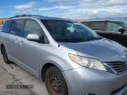 ✅ 2011 Toyota Sienna Limited • VIN: 5TDDK3DCXBS018331 • Лот: 69045785. Опубликован ранее на Copart с пробегом 213 676 миль. Бесплатный доступ к архиву аукционных продаж из США и подробный отчёт об истории автомобиля на DreamBid. Изображение 15.