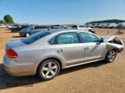 ✅ 2013 Volkswagen Passat SE • VIN: 1VWBH7A3XDC109974 • Лот: 71859515. Опубликован ранее на Copart с пробегом 153 723 миль. Бесплатный доступ к архиву аукционных продаж из США и подробный отчёт об истории автомобиля на DreamBid. Изображение 3.