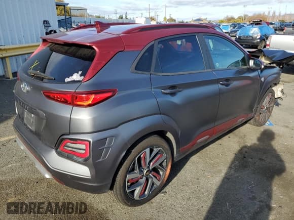 ✅ 2019 Hyundai Kona Ultimate • VIN: KM8K53A55KU309122 • Лот: 78554663. Опубликован ранее на Copart с пробегом 121 889 миль. Бесплатный доступ к архиву аукционных продаж из США и подробный отчёт об истории автомобиля на DreamBid. Изображение 3.