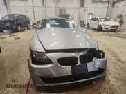 ✅ 2006 BMW Z4 3.0i • VIN: 4USBU33586LW67759 • Лот: 91785915. Опубликован ранее на Copart с пробегом 70 003 миль. Бесплатный доступ к архиву аукционных продаж из США и подробный отчёт об истории автомобиля на DreamBid. Изображение 5.