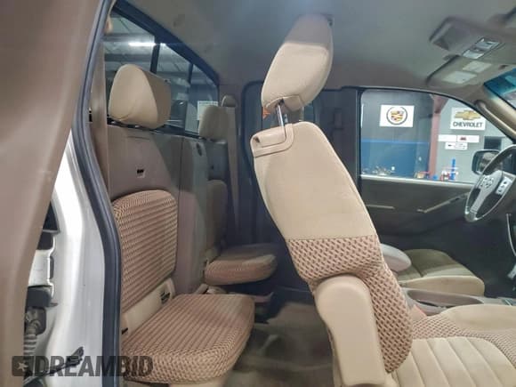 ✅ 2011 Nissan Frontier Pro-4X • VIN: 1N6AD0CW8BC445402 • Lot: 95722865. Wystawiony na Copart z przebiegiem 96 590 mil. Bezpłatny archiwum sprzedaży aukcyjnych z USA i szczegółowy raport historii pojazdu na DreamBid. Zdjęcie 10.