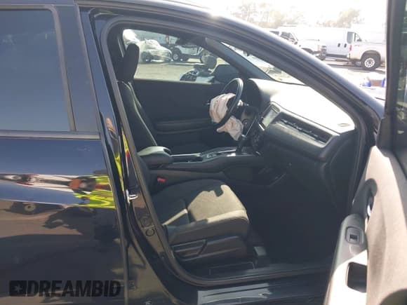 ✅ 2020 Honda HR-V Sport • VIN: 3CZRU5H12LM709952 • Лот: 43599454. Опубликован ранее на IAAI с пробегом 63 615 миль. Бесплатный доступ к архиву аукционных продаж из США и подробный отчёт об истории автомобиля на DreamBid. Изображение 5.