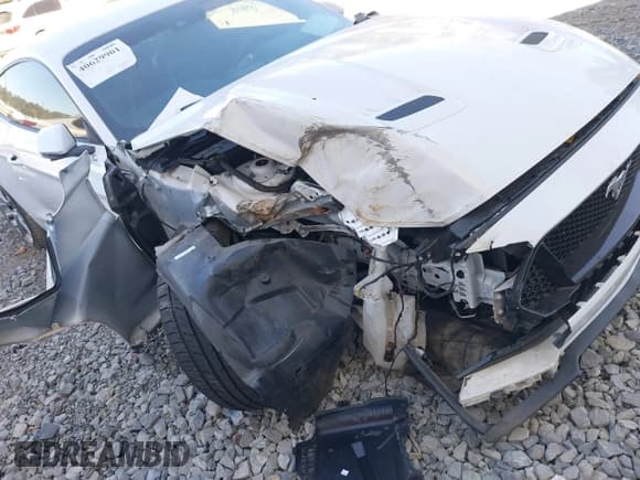 ✅ 2020 Ford Mustang GT • VIN: 1FA6P8CF5L5157752 • Lot: 40629901. Listed on IAAI with 37,450 mi. Free auction sales archive from the USA and detailed vehicle history report at DreamBid. Image 6.