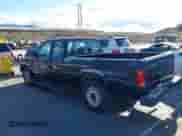 1992 Dodge Dakota z VIN 1B7FL23X8NS688637, wystawiony jako IAAI lot #41929204 z przebiegiem 125 967 mil mil oraz . Historia ofert i sprzedaży dostępna na DreamBid. Obrazek 3.