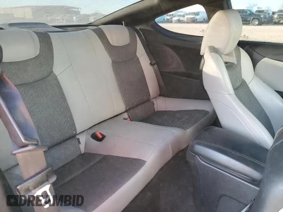 ✅ 2014 Hyundai Genesis Coupe R-Spec • VIN: KMHHT6KD0EU119935 • Lot: 89406735. Wystawiony na Copart z przebiegiem 151 424 mil. Bezpłatny archiwum sprzedaży aukcyjnych z USA i szczegółowy raport historii pojazdu na DreamBid. Zdjęcie 10.