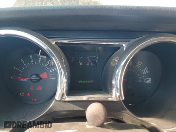 ✅ 2009 Ford Mustang • VIN: 1ZVHT80N395127410 • Lot: 80340174. Listed on Copart with 141,224 mi. Free auction sales archive from the USA and detailed vehicle history report at DreamBid. Image 9.