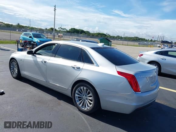 ✅ 2016 Cadillac CT6 Luxury RWD • VIN: 1G6KC5RX6GU162444 • Lot: 42605271. Listed on IAAI with 71,567 mi. Free auction sales archive from the USA and detailed vehicle history report at DreamBid. Image 3.