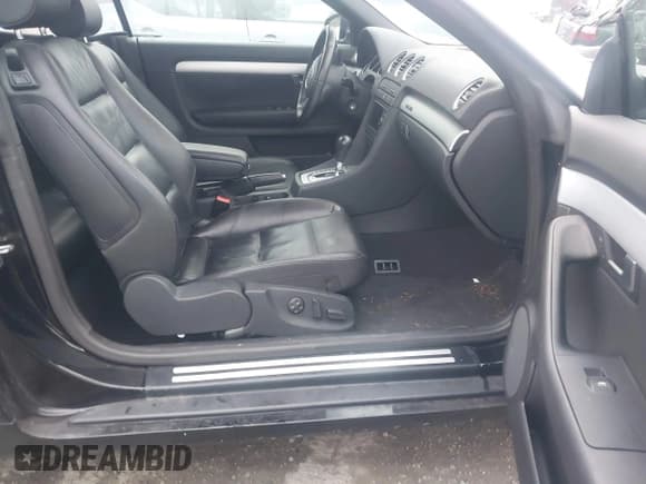 ✅ 2009 Audi A4 3.2L • VIN: WAUDH48H79K007828 • Лот: 43697711. Опубликован ранее на IAAI с пробегом 92 698 миль. Бесплатный доступ к архиву аукционных продаж из США и подробный отчёт об истории автомобиля на DreamBid. Изображение 5.