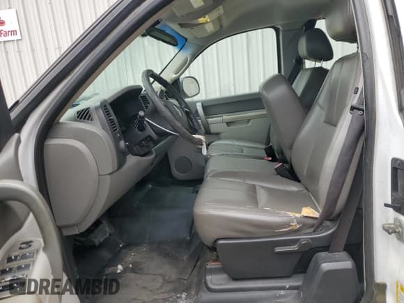 ✅ 2011 GMC Sierra 1500 • VIN: 1GTR1TEA2BZ353281 • Lot: 50753155. Wystawiony na Copart z przebiegiem 231 071 mil. Bezpłatny archiwum sprzedaży aukcyjnych z USA i szczegółowy raport historii pojazdu na DreamBid. Zdjęcie 7.