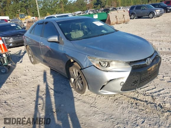 ✅ 2015 Toyota Camry SE • VIN: 4T1BF1FK7FU954389 • Lot: 43426209. Wystawiony na IAAI z przebiegiem 191 390 mil. Bezpłatny archiwum sprzedaży aukcyjnych z USA i szczegółowy raport historii pojazdu na DreamBid. Zdjęcie 1.